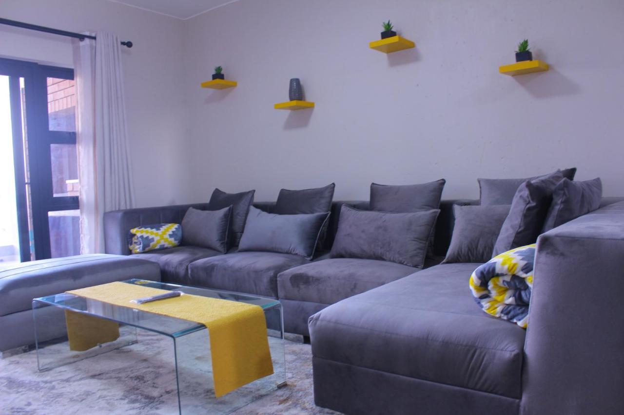 Airport Heights Apartment Boksburg Luaran gambar